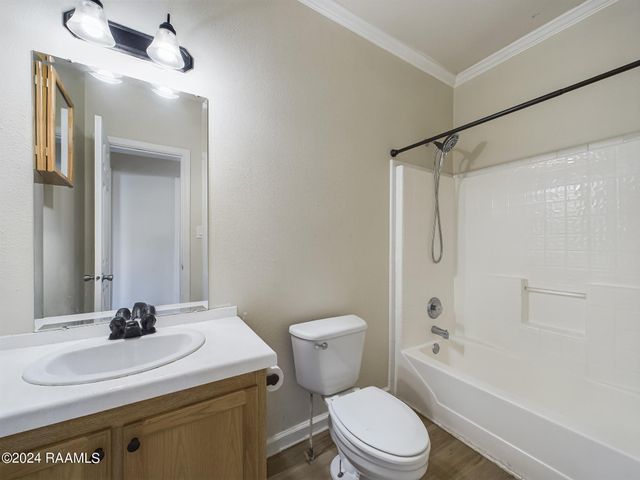 203 Stoneburg Drive, Duson, LA 70529