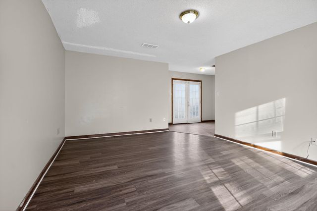 3877 BLACK FORREST DR, Memphis, TN 38128