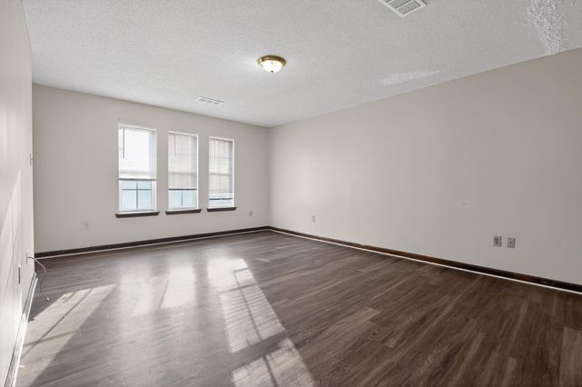 3877 BLACK FORREST DR, Memphis, TN 38128