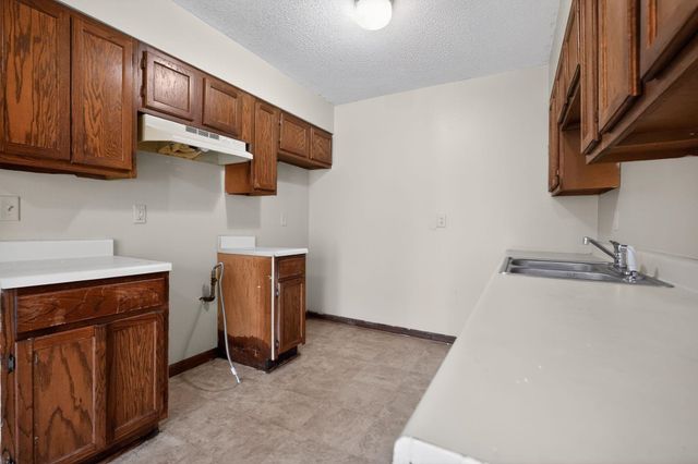 3877 BLACK FORREST DR, Memphis, TN 38128