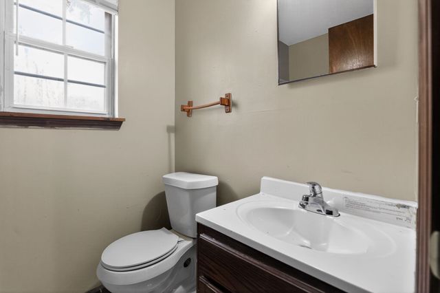 3877 BLACK FORREST DR, Memphis, TN 38128