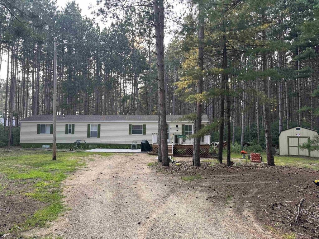 N7069 Godfrey Drive, New Lisbon, WI 53950