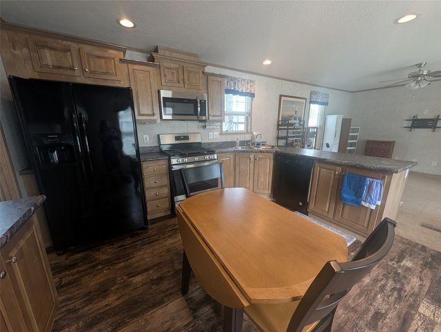 8224 CLOVERIDGE Drive, Erie, PA 16509