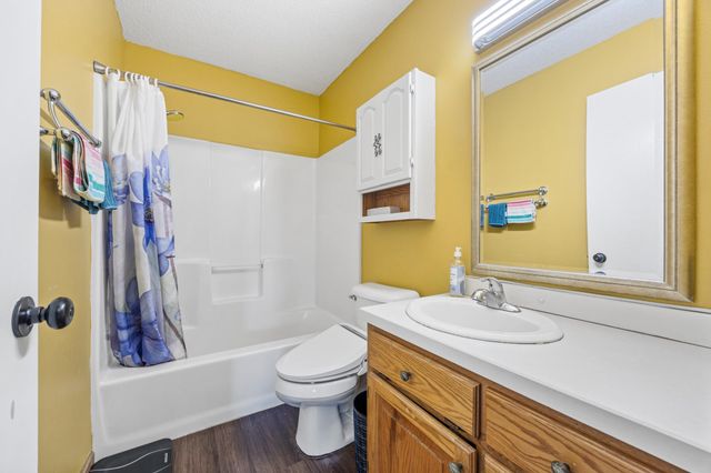 3138 25th Avenue S, Fargo, ND 58103