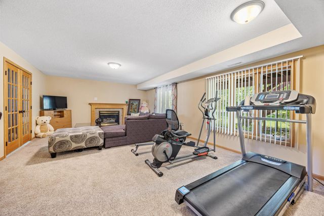 3138 25th Avenue S, Fargo, ND 58103