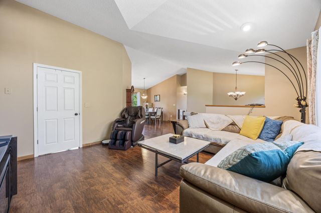 3138 25th Avenue S, Fargo, ND 58103