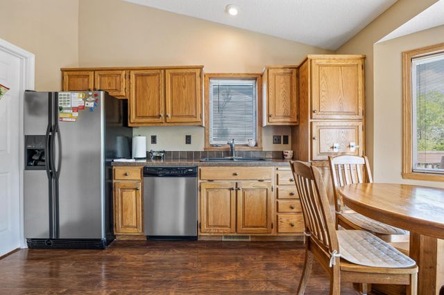 3138 25th Avenue S, Fargo, ND 58103