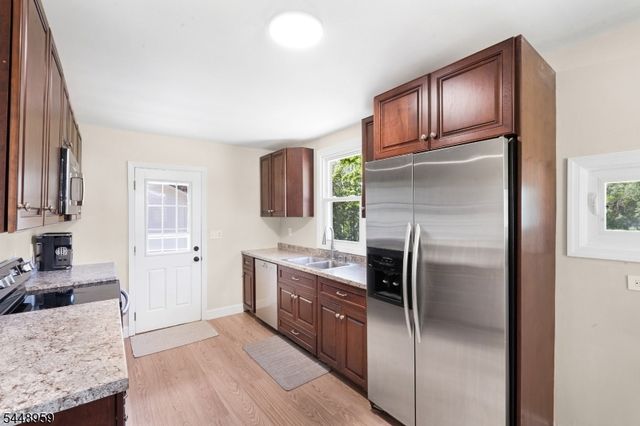 185 W Mountain Rd, Sparta Twp., NJ 07871