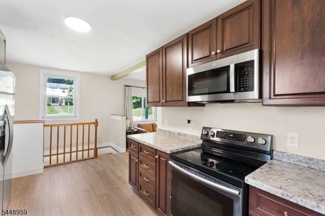 185 W Mountain Rd, Sparta Twp., NJ 07871