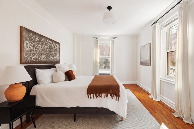 7217 34th Ave Apt 1J, New York City, NY 11372