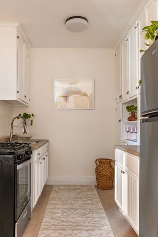 7217 34th Ave Apt 1J, New York City, NY 11372