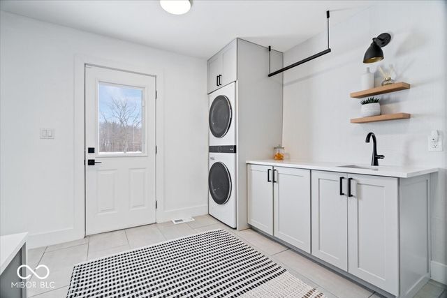 1521 N 400 W, Greenfield, IN 46140