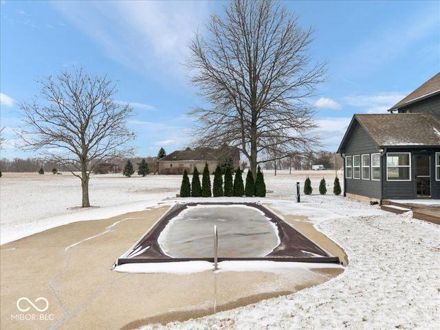 1521 N 400 W, Greenfield, IN 46140