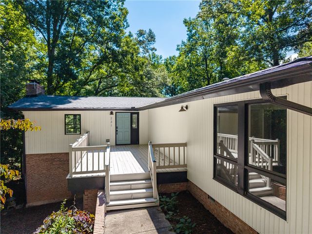 231 Kings Way, Clemson, SC 29631