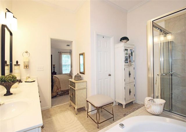 1503 Waters Edge Trail 448, Roswell, GA 30075