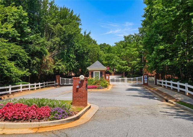 1503 Waters Edge Trail 448, Roswell, GA 30075