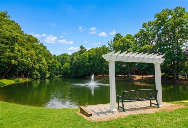 1503 Waters Edge Trail 448, Roswell, GA 30075