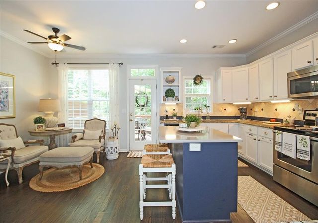1503 Waters Edge Trail 448, Roswell, GA 30075