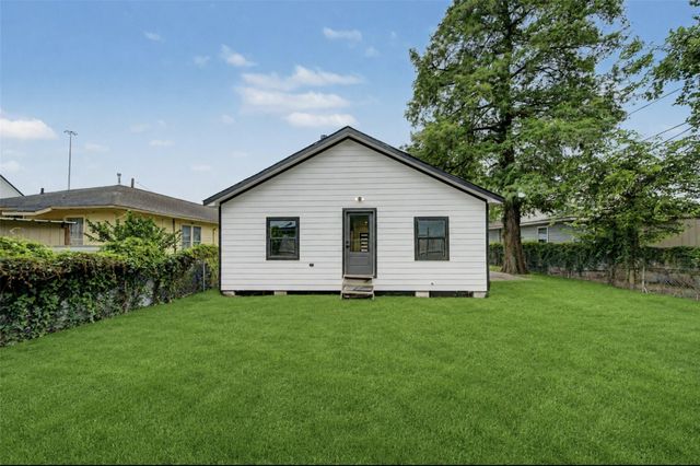 2338 Lidstone Street, Houston, TX 77023