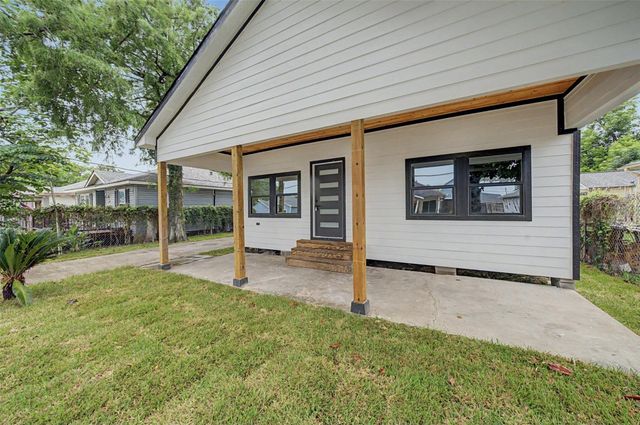2338 Lidstone Street, Houston, TX 77023