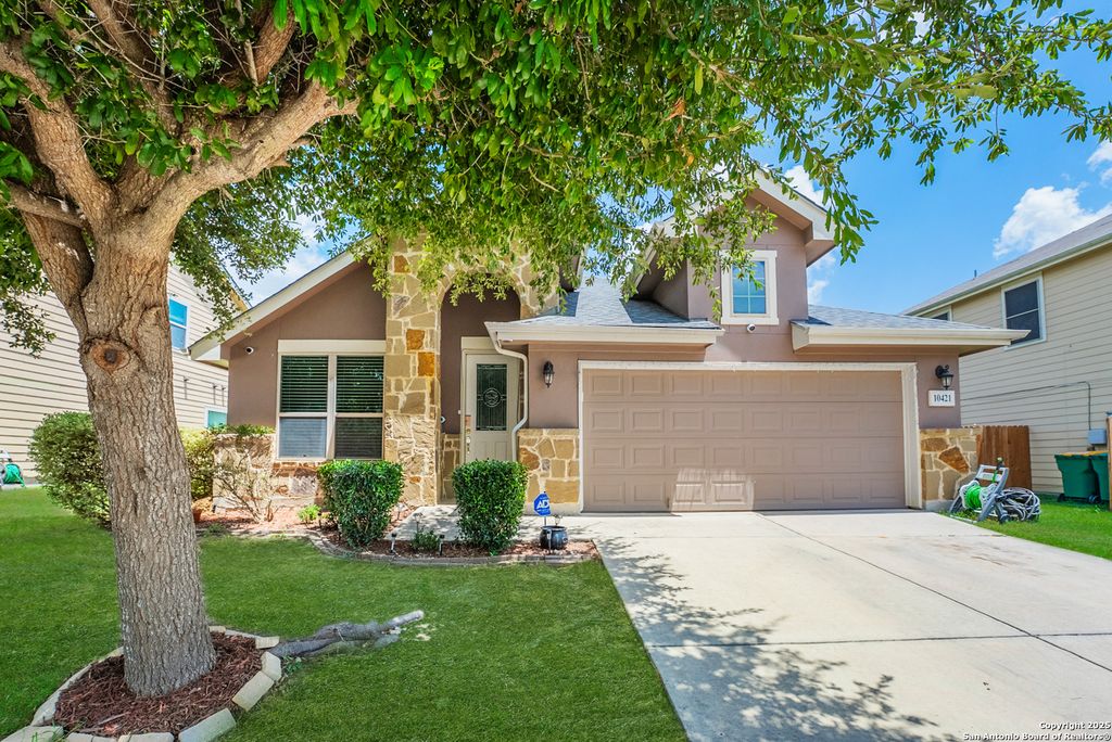 10421 Macarthur Way, Converse, TX 78109