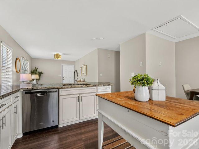 1521 Sumter Avenue, Charlotte, NC 28208