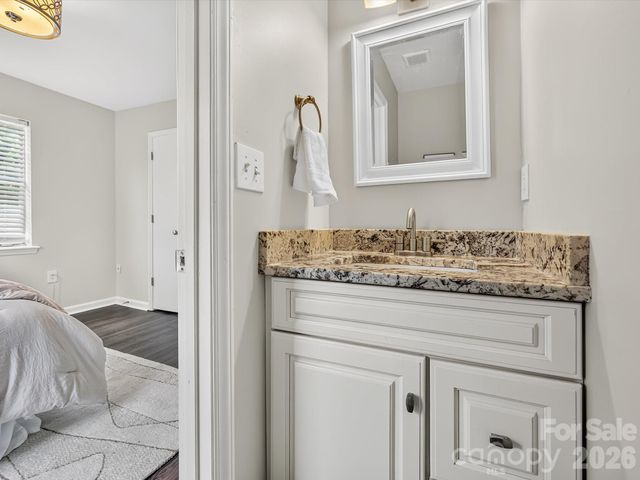 1521 Sumter Avenue, Charlotte, NC 28208
