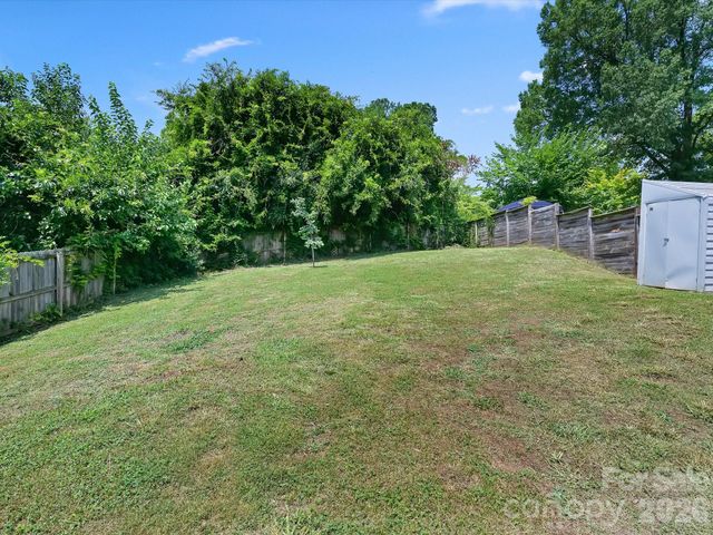 1521 Sumter Avenue, Charlotte, NC 28208