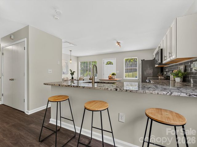 1521 Sumter Avenue, Charlotte, NC 28208