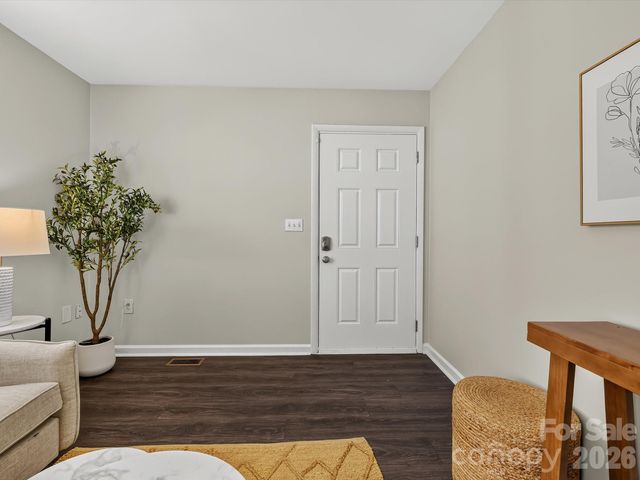 1521 Sumter Avenue, Charlotte, NC 28208
