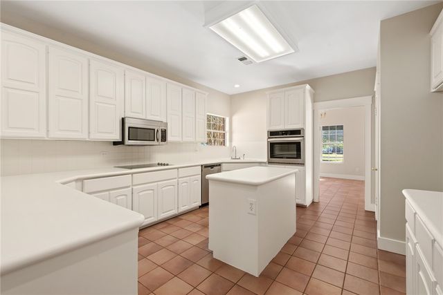 417 West Morgan Street, Franklin, TX 77856