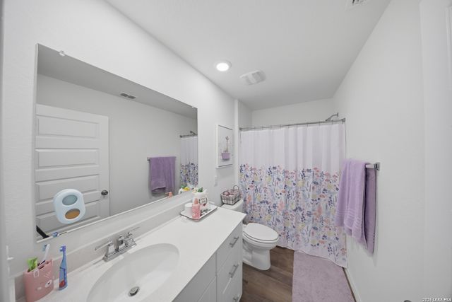 418 RUSTIC GRV, Boerne, TX 78006