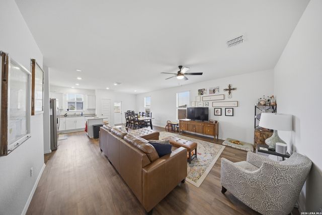 418 RUSTIC GRV, Boerne, TX 78006