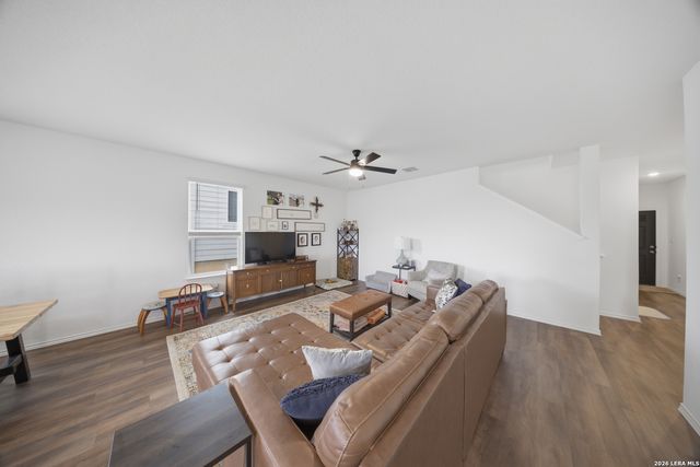 418 RUSTIC GRV, Boerne, TX 78006