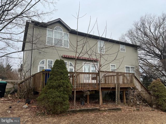 206 HALL DR, Hanover, PA 17331