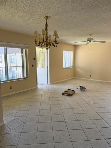 211 PINE HOV Circle A-2, Greenacres, FL 33463