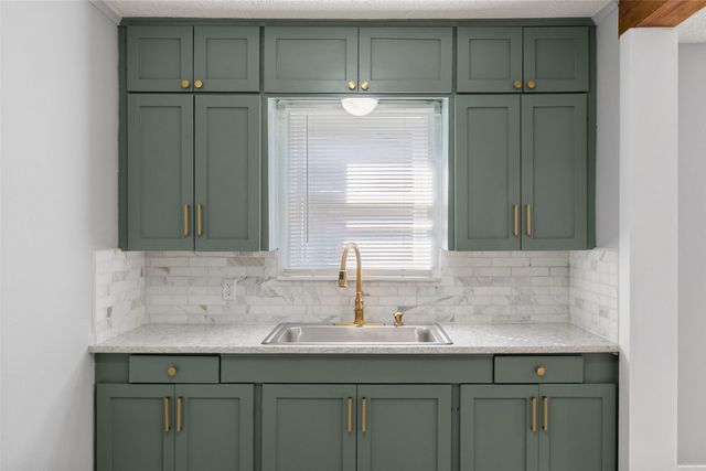 2724 E 12th Street, Fort Worth, TX 76111