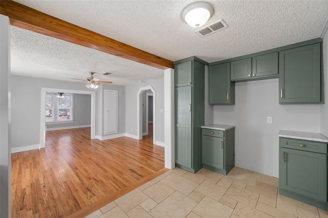 2724 E 12th Street, Fort Worth, TX 76111