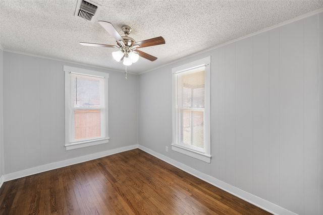 2724 E 12th Street, Fort Worth, TX 76111