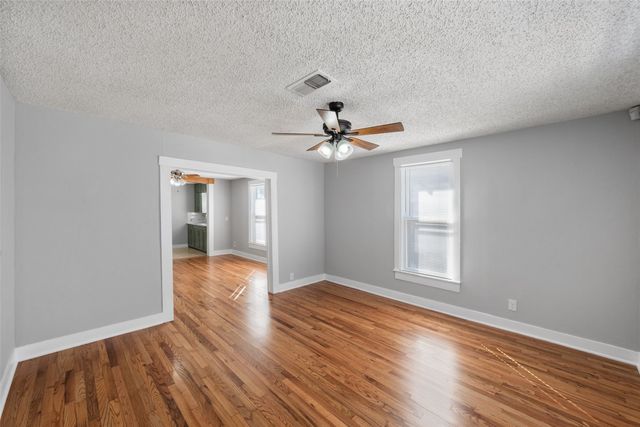 2724 E 12th Street, Fort Worth, TX 76111