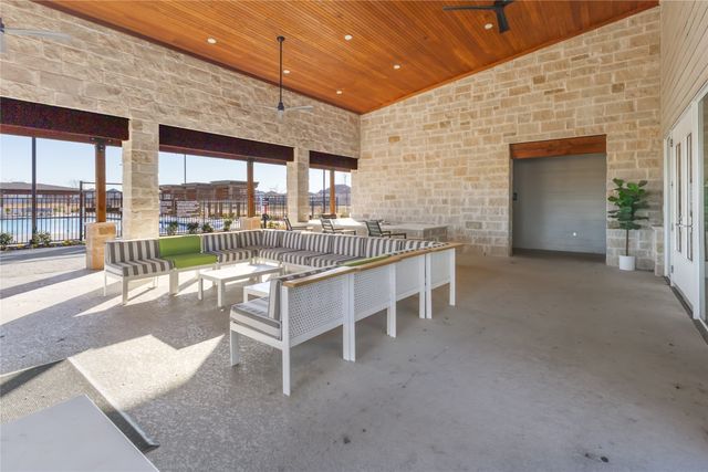 510 Clover Creek Drive, Mckinney, TX 75071