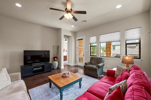 29 Prestonwood CIR, Lakeway, TX 78734