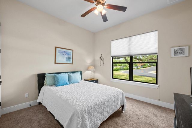 29 Prestonwood CIR, Lakeway, TX 78734