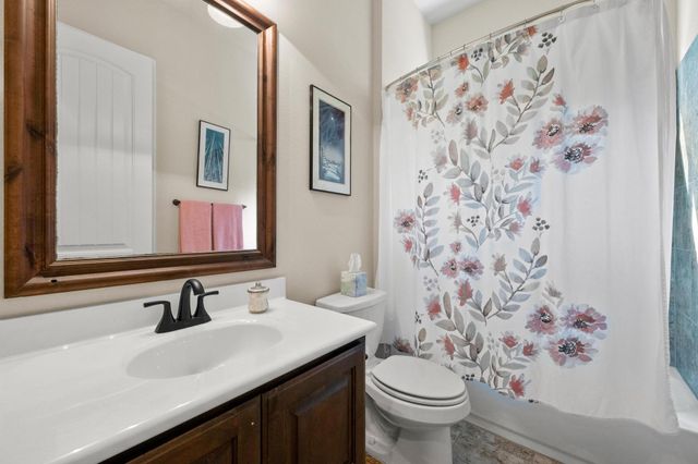 29 Prestonwood CIR, Lakeway, TX 78734