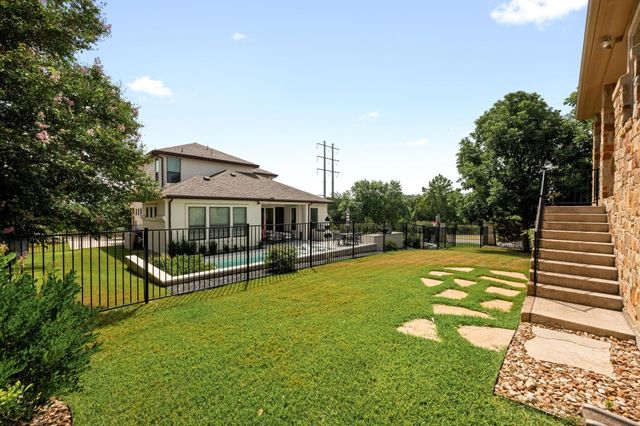 29 Prestonwood CIR, Lakeway, TX 78734