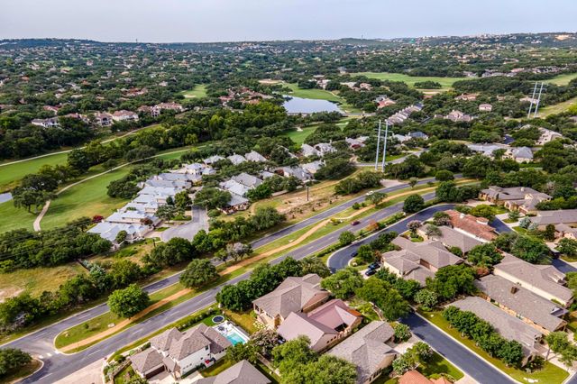 29 Prestonwood CIR, Lakeway, TX 78734