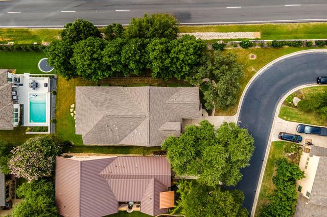 29 Prestonwood CIR, Lakeway, TX 78734