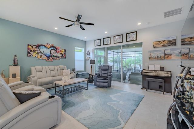 4905 SANDY GLEN WAY, Wimauma, FL 33598