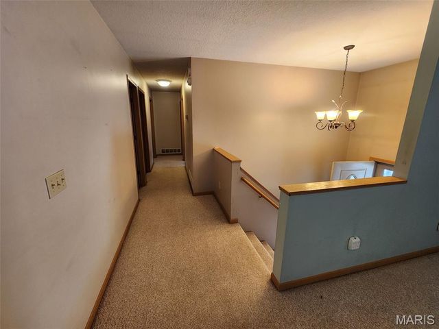 9575 County Road 410, Hannibal, MO 63401