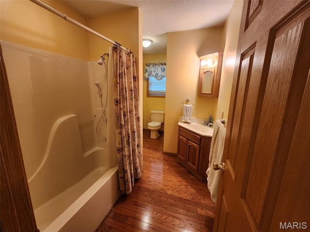 9575 County Road 410, Hannibal, MO 63401